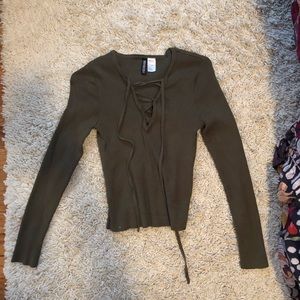 NWOT H&M dark green lace up long sleeve sweater